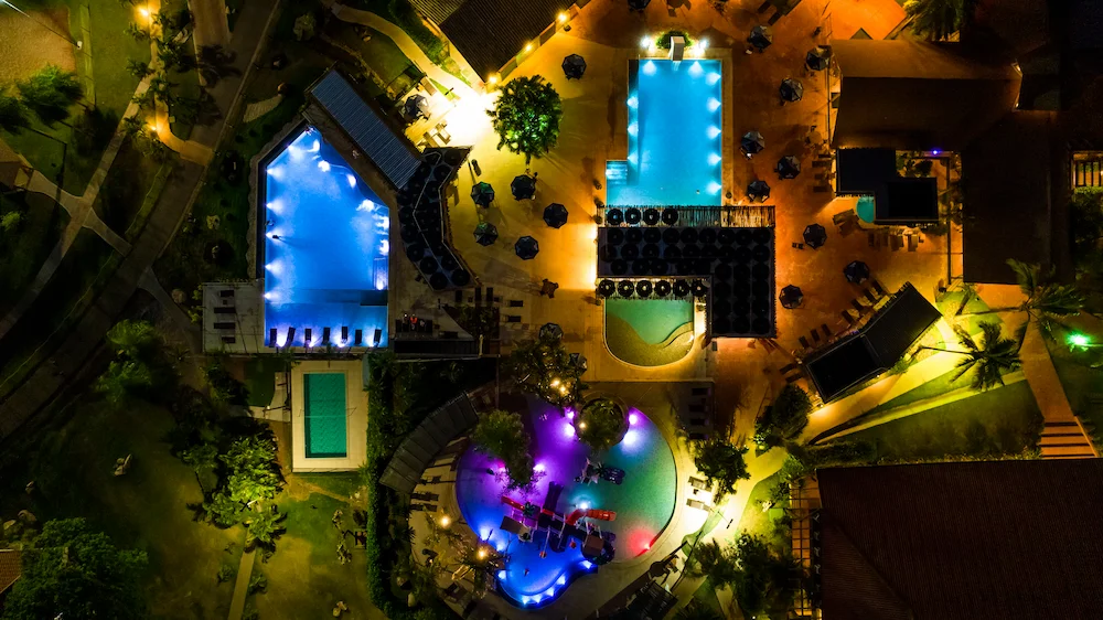 Ambiente Noturno do Resort